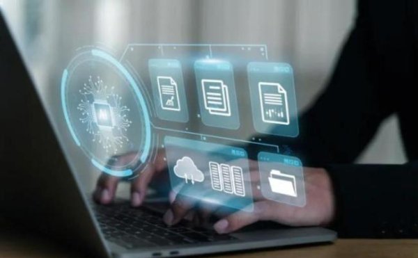 亿策略 微博的“三重门”