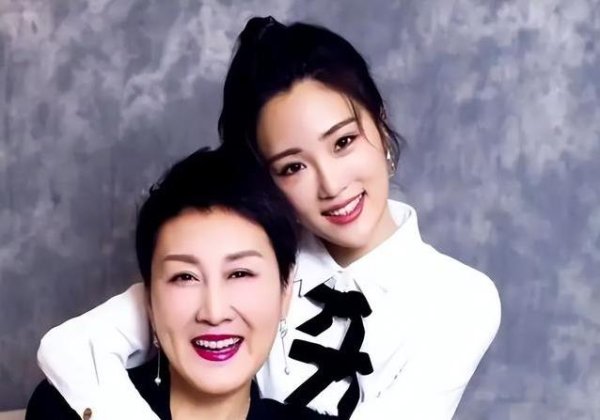 掌尚策 星二代综艺翻车，嫌宿舍差当场哭闹，张凯丽面子也保不住？