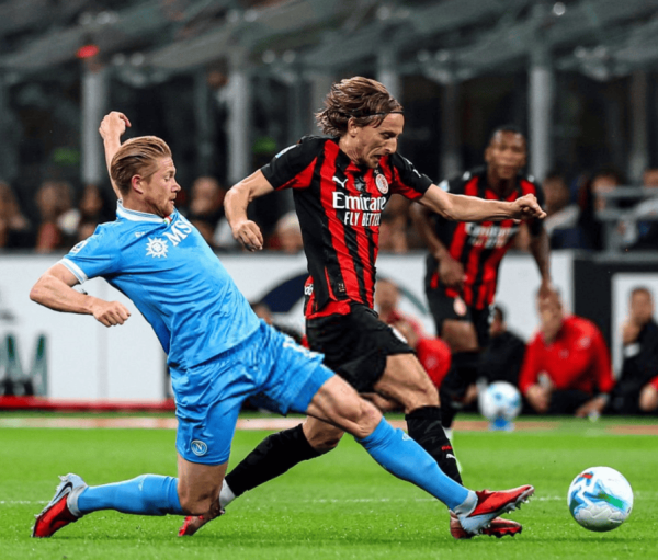 中金优配 莫德里奇本场4拦截1抢断, 对抗4胜2, 1过人1关键传球